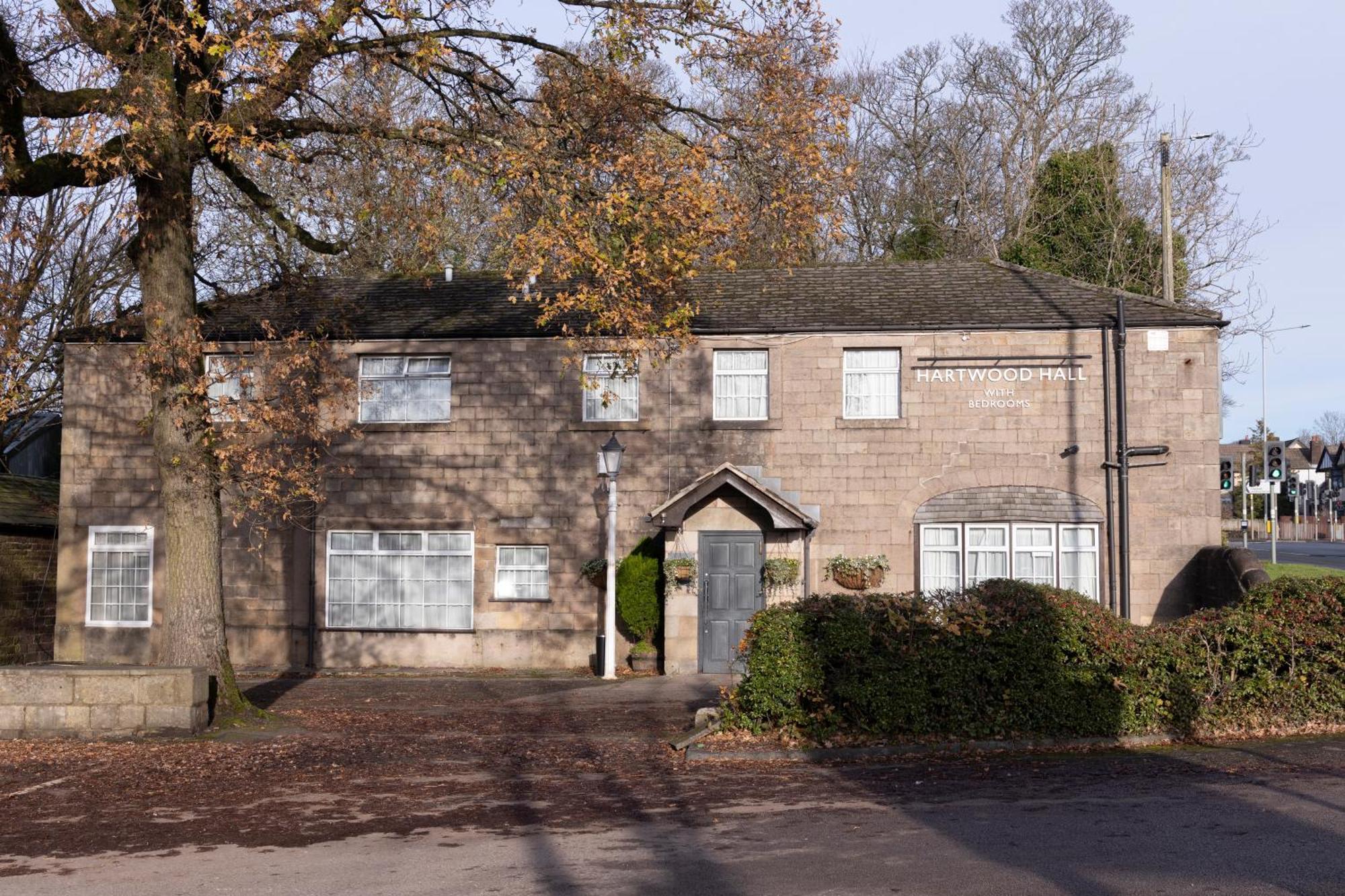 Hartwood Hall By Greene King Hotel 3*