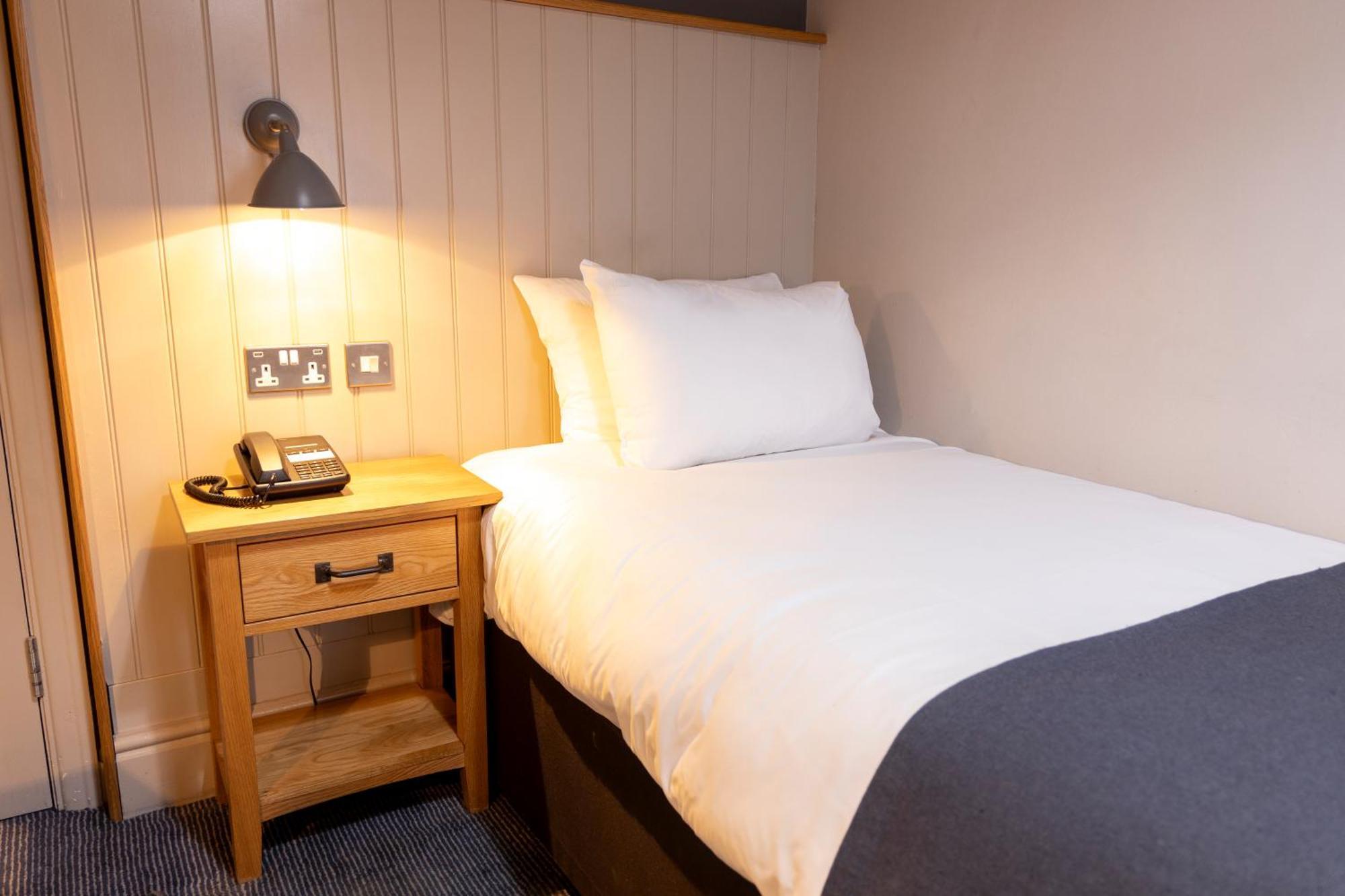 Hartwood Hall By Greene King 3* Chorley (Lancashire)