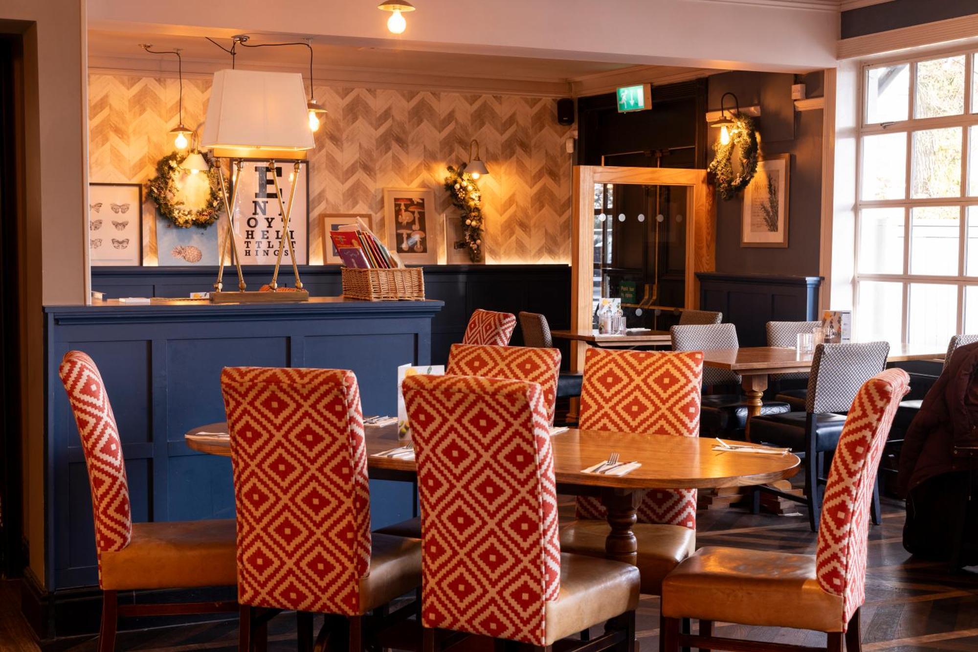 Hartwood Hall By Greene King Hotel
